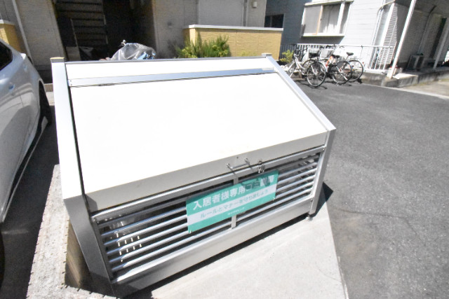 ��ʌ������s��ׂS���ڂ̃A�p�[�g�̂��̑�