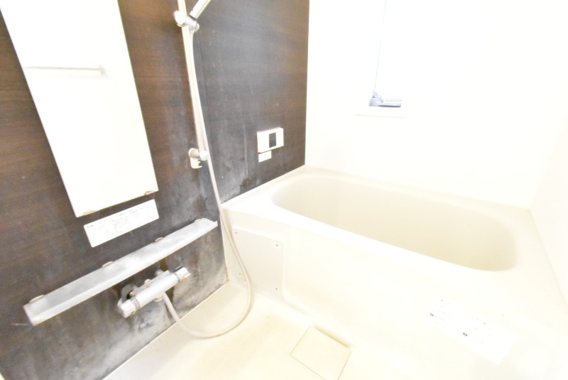 ��ʌ��z�J�s�听���W���ڂ̃A�p�[�g�̃o�X