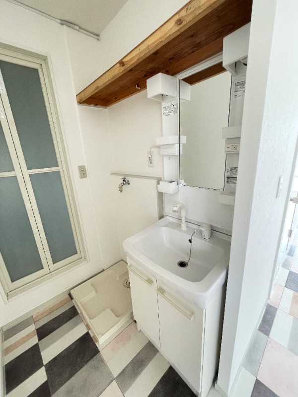 ��ʌ��������܎s����厚�h�̃A�p�[�g�̐��ʏ�