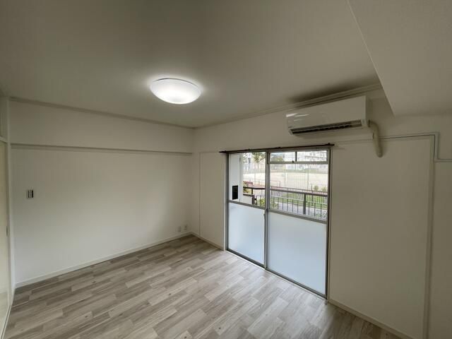 ��ʌ�����s�V�䒬�̃}���V�����̋��ԁE���r���O