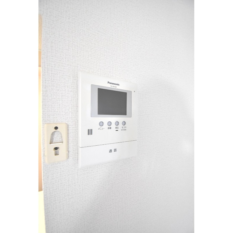 ��ʌ�����s������R���ڂ̃A�p�[�g�̂��̑�