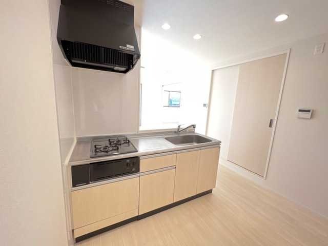 ��ʌ�����s�˒˓�R���ڂ̃}���V�����̃L�b�`��