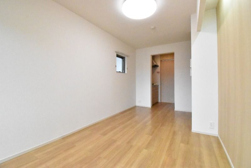 ��ʌ������s�������̃A�p�[�g�̋��ԁE���r���O