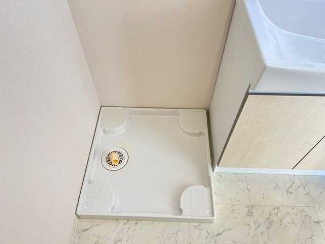 ��ʌ�����s�˒˓�R���ڂ̃}���V�����̂��̑��ݔ�