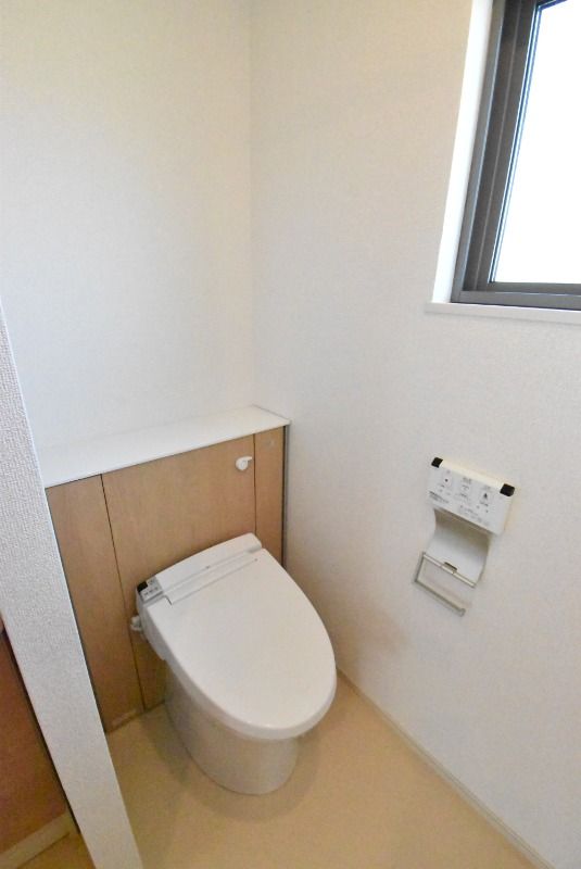 ��ʌ������s�������̃A�p�[�g�̃g�C��