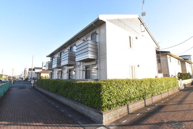 ��ʌ��z�J�s�V�z�J�Q���ڂ̃A�p�[�g�̌����O��