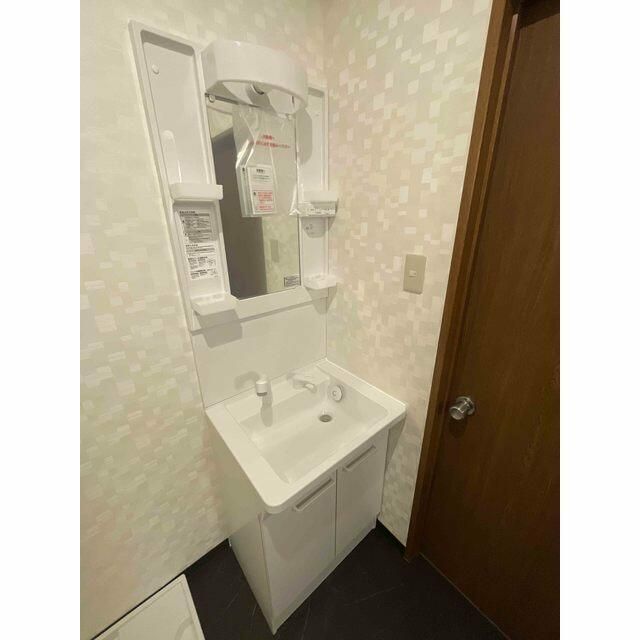 ��ʌ�����s�厚�ؑ]�C�̃}���V�����̐��ʏ�