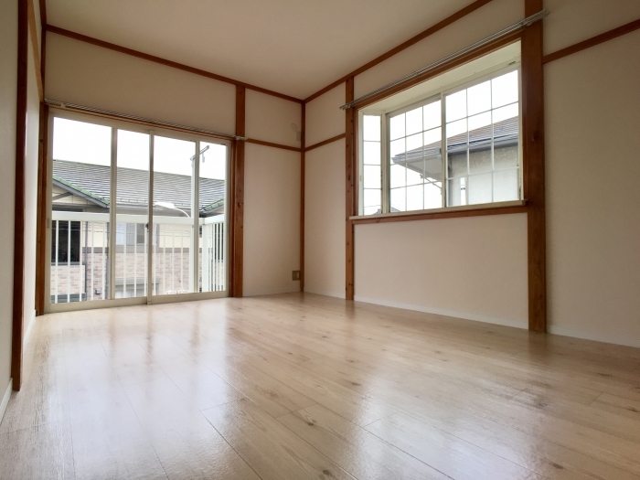 ��ʌ�����s�厚����O�̃A�p�[�g�̋��ԁE���r���O