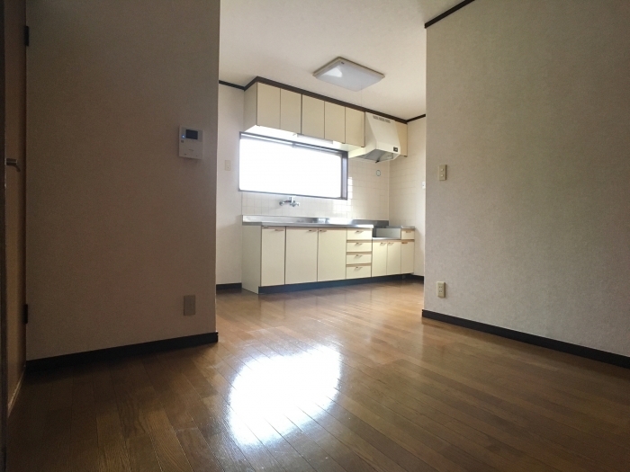 ��ʌ�����s�厚����O�̃A�p�[�g�̂��̑������E�X�y�[�X