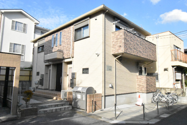 ��ʌ������s�����R����4-14�̃A�p�[�g�̌����O��