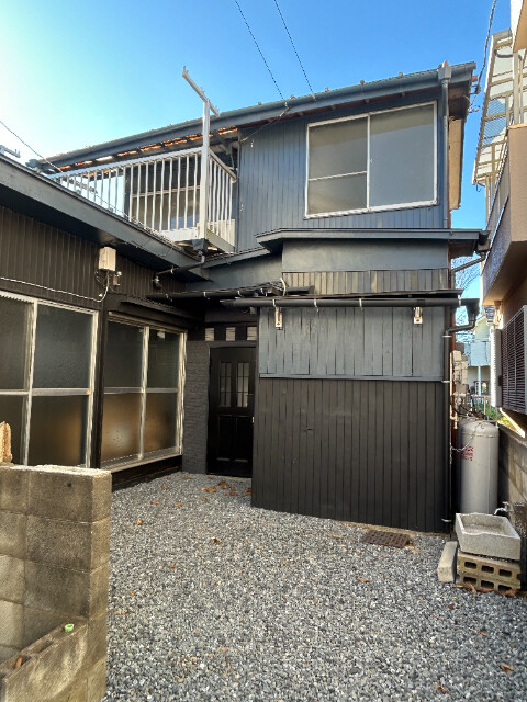 ��ʌ��������܎s�����攪���q�Q����16-21�̈�ˌ��Ă̌����O��