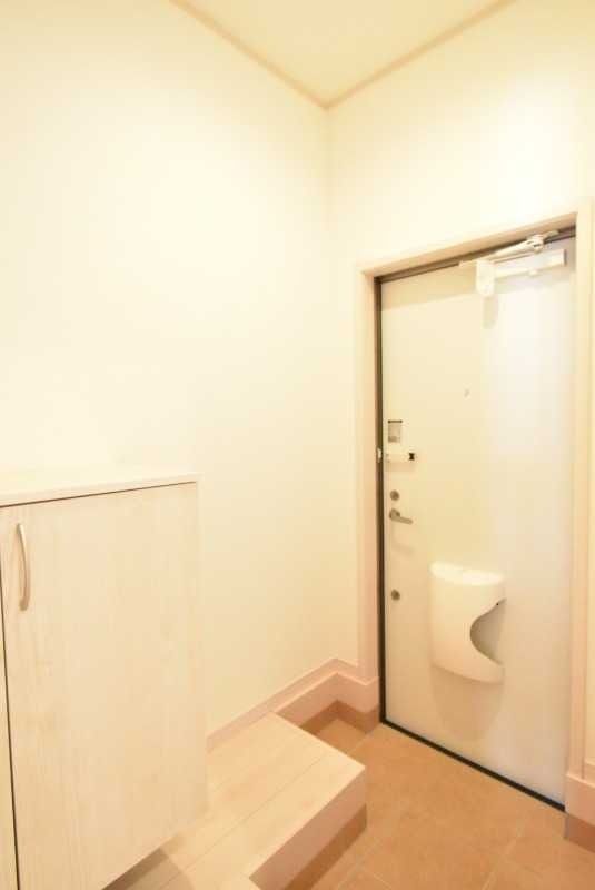 ��ʌ������s�����R���ڂ̃A�p�[�g�̌���