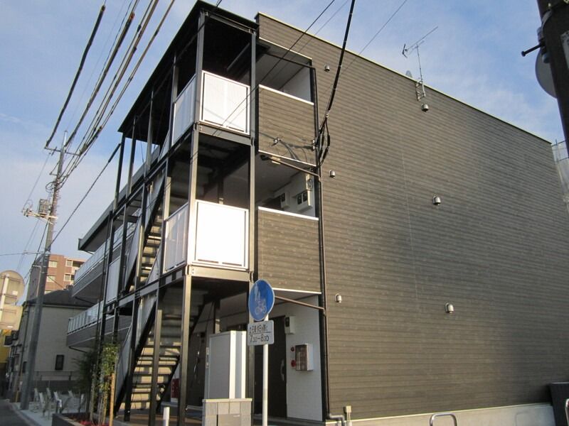 ��ʌ���z�s�V�h���R���ڂ̃}���V�����̌����O��