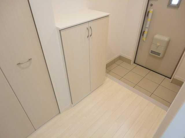 ��ʌ�����s�厚�ΐ_�̃A�p�[�g�̌���