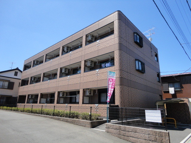 ��ʌ�����s�厚���s����1000�̃}���V�����̌����O��