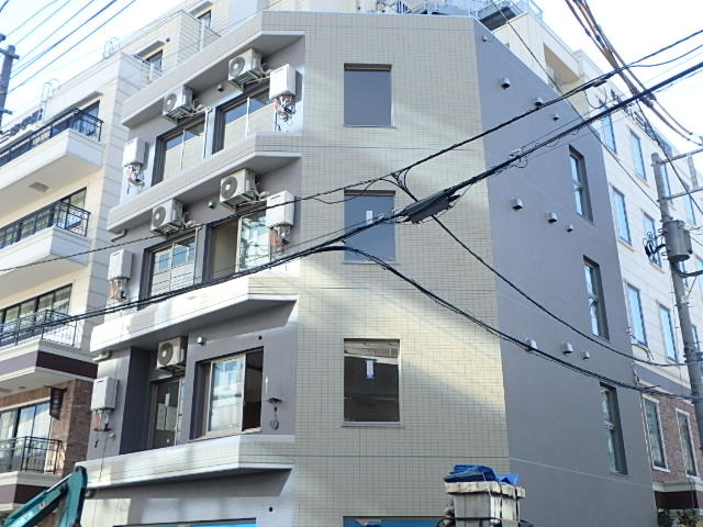 ��ʌ��������܎s��{����ؒ��P����266-9�̃}���V�����̌����O��