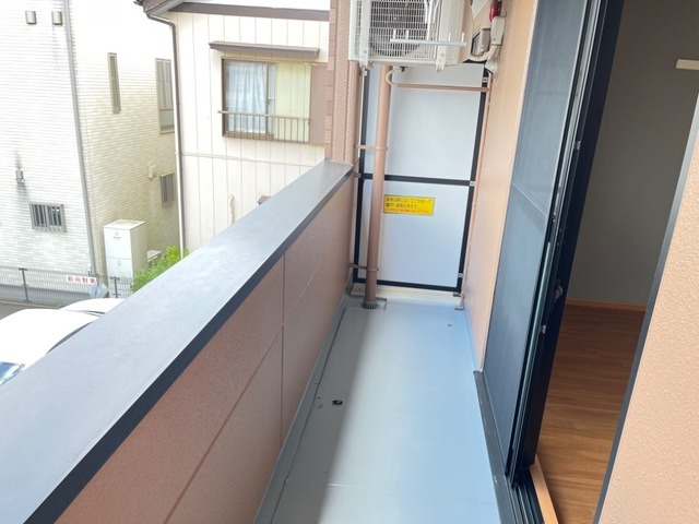 ��ʌ�����s�厚���s���т̃}���V�����̃o���R�j�[