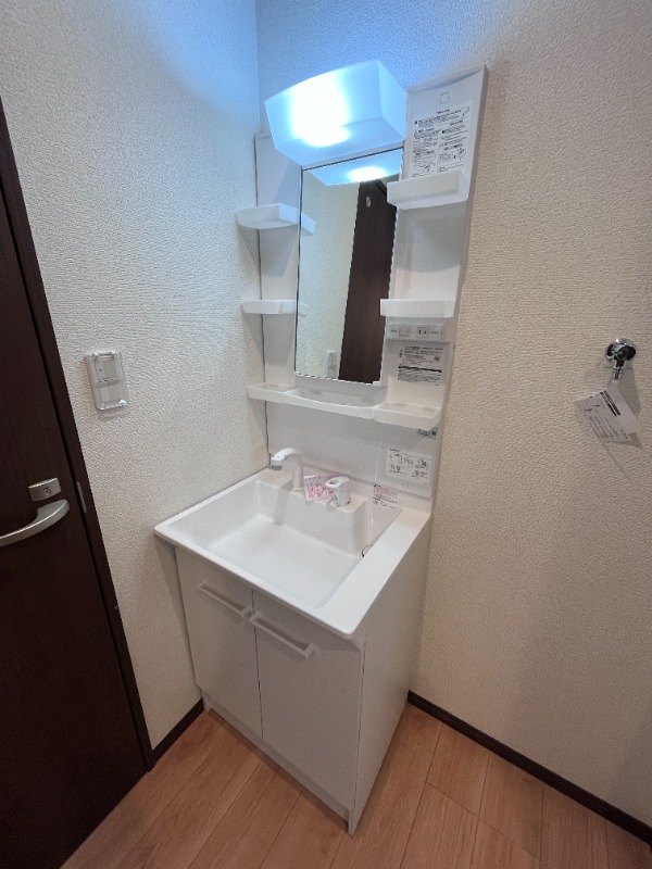 ��ʌ��������܎s�������a�c���Q���ڂ̃A�p�[�g�̐��ʏ�