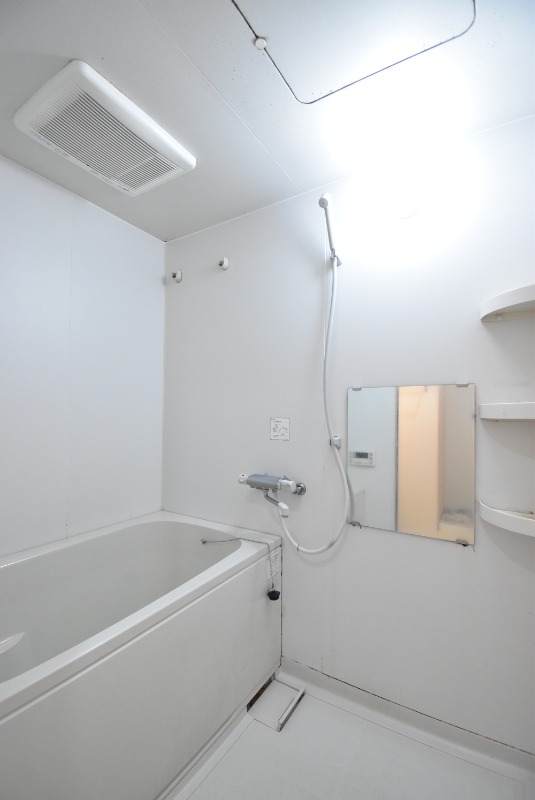 ��ʌ�����s�؂S���ڂ̃}���V�����̃o�X