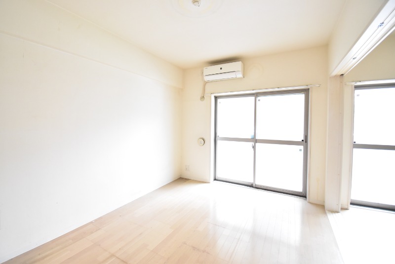 ��ʌ�����s�؂S���ڂ̃}���V�����̋��ԁE���r���O