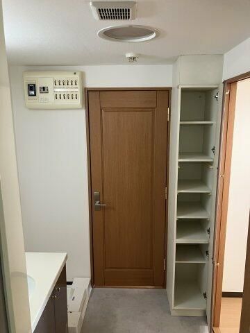 ��ʌ�����s�˒˂S���ڂ̃}���V�����̂��̑��ݔ�