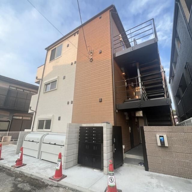 ��ʌ��������܎s����厚�w��̃A�p�[�g�̌����O��