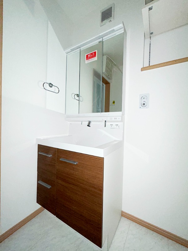 ��ʌ��������܎s��{�擌���Q���ڂ̈�ˌ��Ă̐��ʏ�