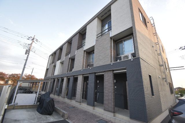 ��ʌ��������܎s����厚�����y185-3�̃A�p�[�g�̌����O��