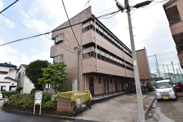 ��ʌ������s�����U���ڂ̃}���V�����̃G���g�����X