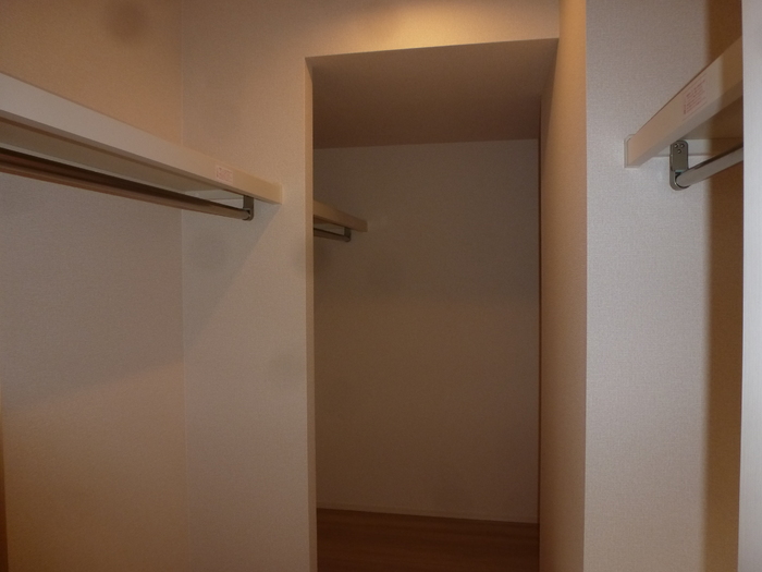 ��ʌ�����s�O�c�a�Q���ڂ̃A�p�[�g�̎��[