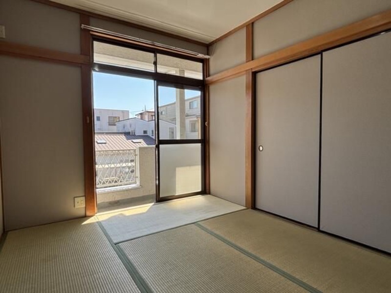 ��ʌ�����s����T���ڂ̃A�p�[�g�̂��̑�