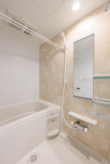 ��ʌ������s�����S���ڂ̃}���V�����̃o�X