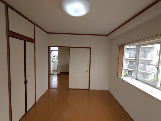 ��ʌ�����s������U���ڂ̃}���V�����̂��̑������E�X�y�[�X