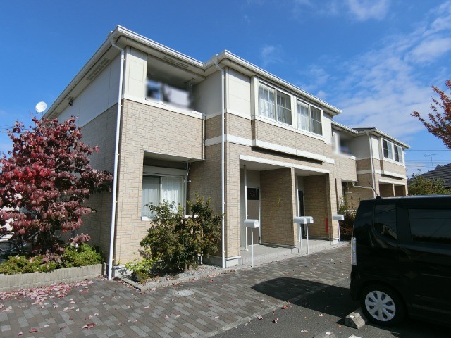 ��ʌ�����s�厚�ΐ_�̃A�p�[�g�̌����O��