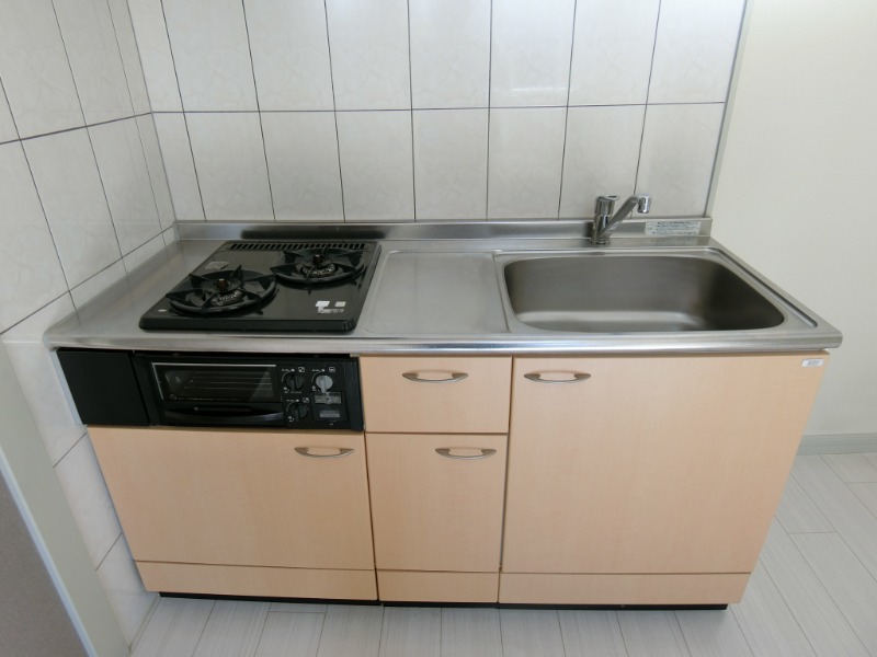 ��ʌ�����s�厚�ΐ_�̃A�p�[�g�̃L�b�`��