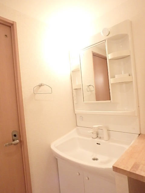 ��ʌ��������܎s�Y�a��̉ƂU���ڂ̃}���V�����̐��ʏ�