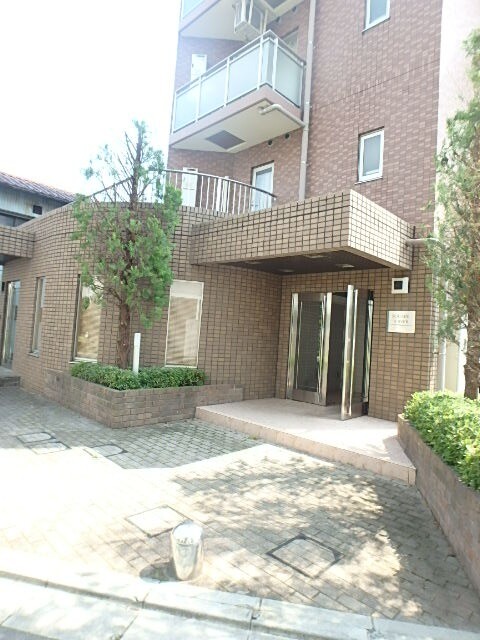 ��ʌ��������܎s�Y�a��̉ƂU���ڂ̃}���V�����̃G���g�����X