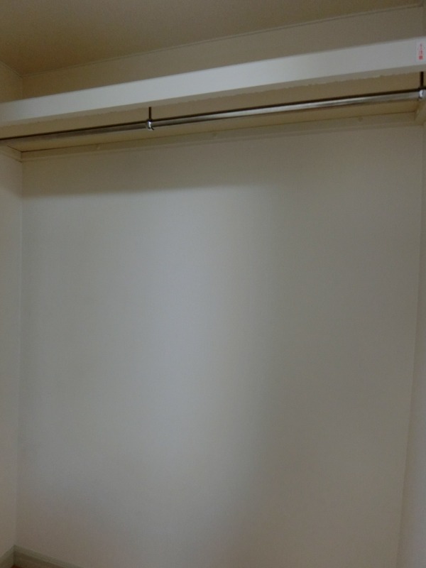 ��ʌ�����s�厚�ΐ_�̃A�p�[�g�̎��[