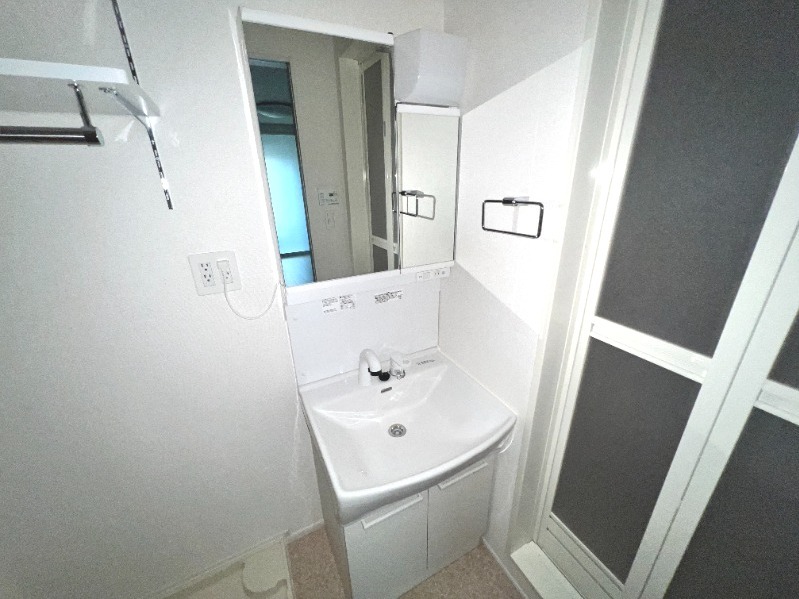 ��ʌ��������܎s������厚�@���̃A�p�[�g�̐��ʏ�