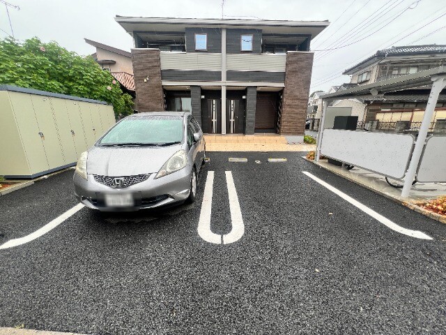 ��ʌ��������܎s������厚�@���̃A�p�[�g�̒��ԏ�