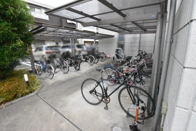 ��ʌ��������܎s�΋擌�Y�a�T���ڂ̃}���V�����̂��̑�