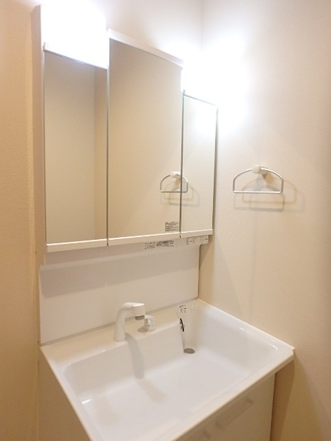 ��ʌ��������܎s�����擌��{�V���ڂ̃}���V�����̐��ʏ�