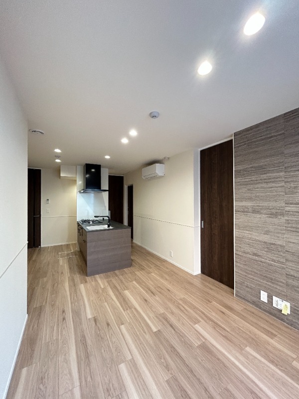 ��ʌ��������܎s��{��g�~���S���ڂ̃}���V�����̋����E���r���O