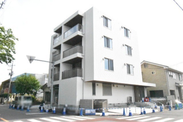 ��ʌ��z�J�s��z�J�T���ڂ̃}���V�����̌����O��