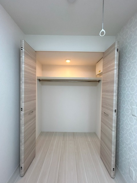 ��ʌ��������܎s���搼��{�R���ڂ̃A�p�[�g�̎��[