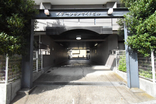 ��ʌ��������܎s�΋擌�Y�a�S���ڂ̃}���V�����̃G���g�����X