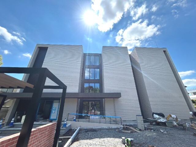 ��ʌ��������܎s��{��O���P����1328-2�̃}���V�����̌����O��