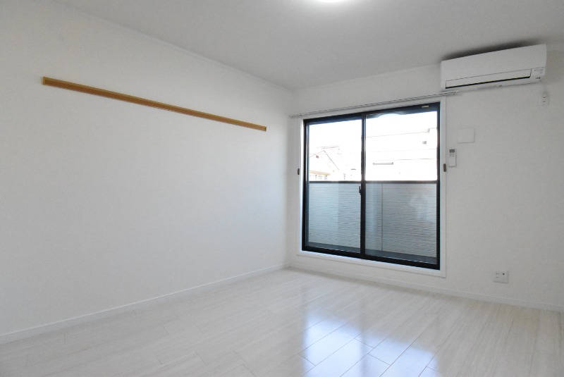 ��ʌ��������܎s�΋�厚��Ԗ؂̃A�p�[�g�̋��ԁE���r���O