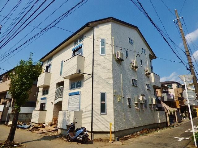 ��ʌ�����s�����J�Β��Q���ڂ̃A�p�[�g�̌����O��