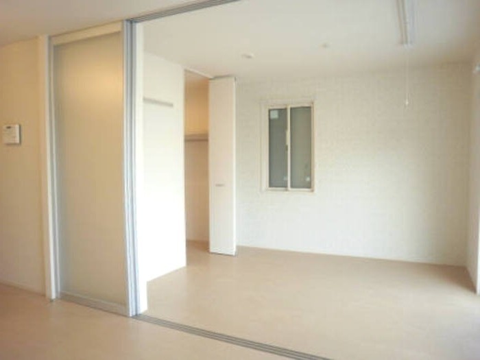 ��ʌ��������܎s�΋�����U���ڂ̃A�p�[�g�̂��̑������E�X�y�[�X